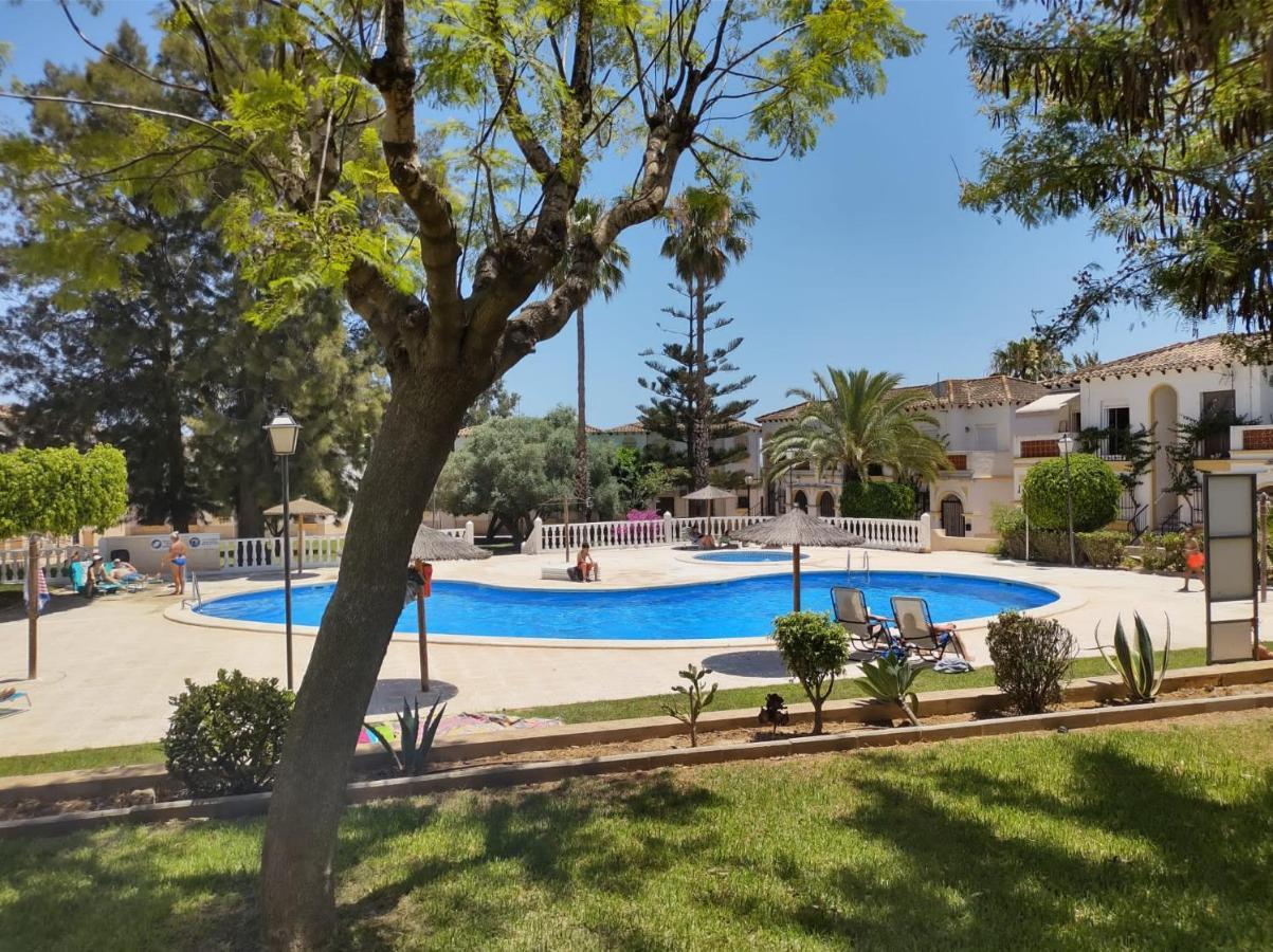 El Mirador, Villamartin, Cot To Hire, Wifi, Pool, Parking Exterior photo