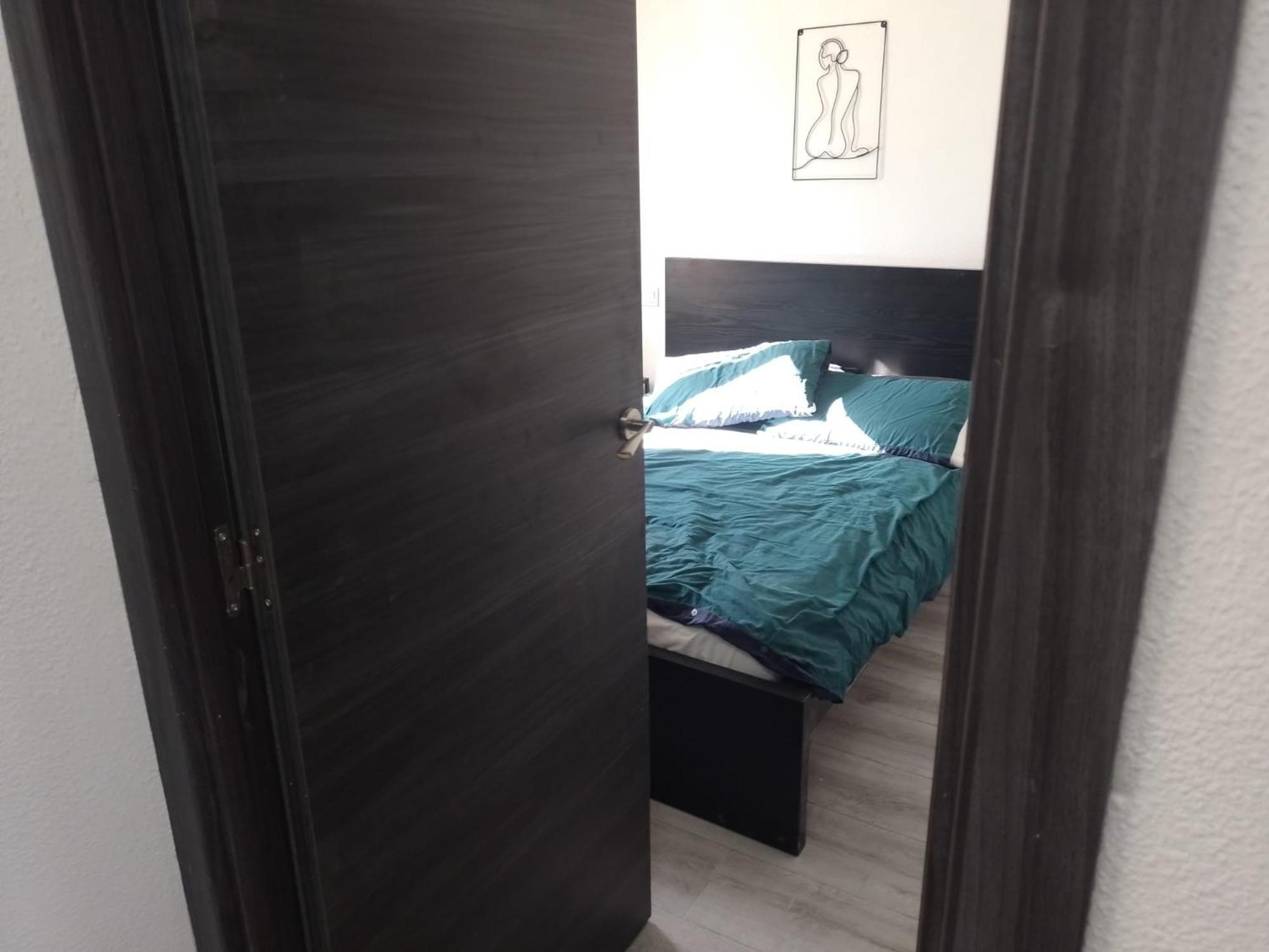 El Mirador, Villamartin, Refurbished,Cot To Hire, Wifi, Pool, Parking Villamartin (Valencia) Room photo